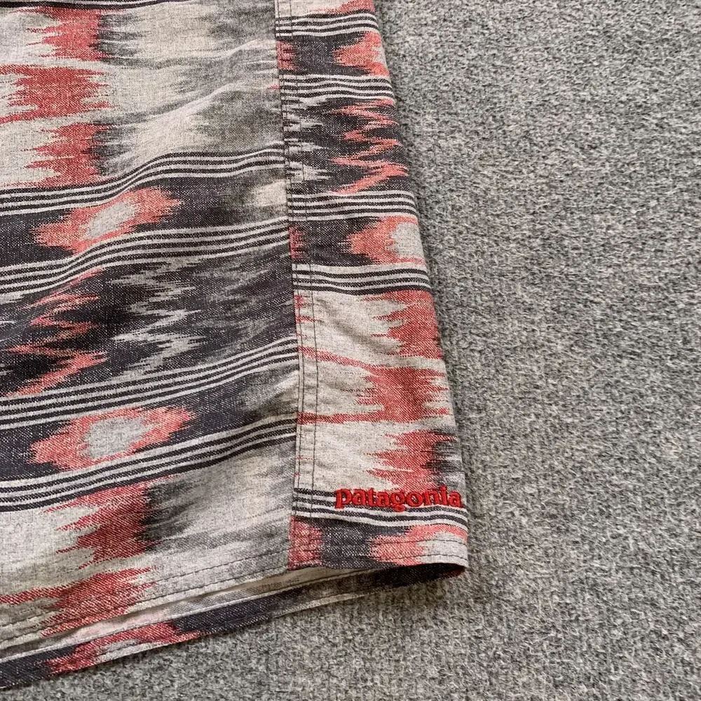 Patagonia Board Shorts Mens 38 Gray Wavefarer Aztec Abstract Motif Surf Swim